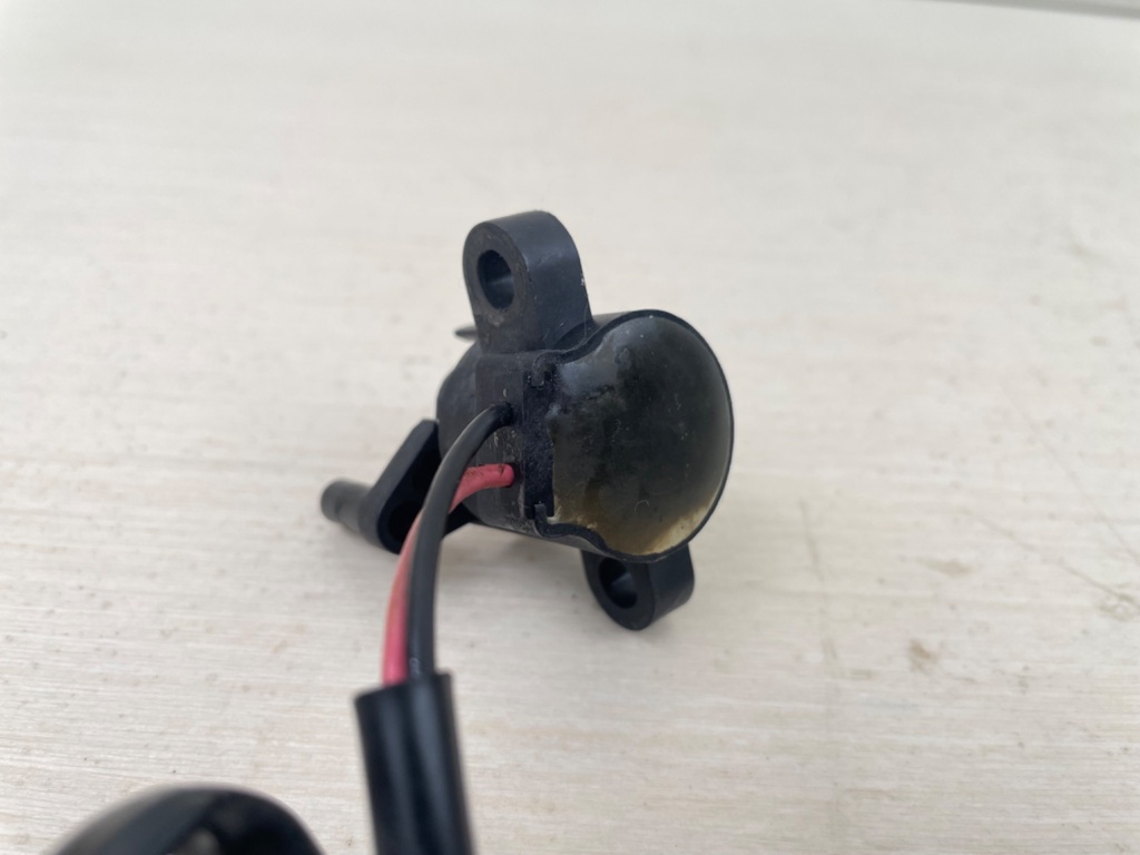 Yamaha Outboard Trim Sender Sending Unit Sensor 64E-83672-02-00