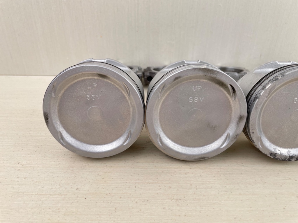 2003 Yamaha 115HP 4 Stroke Outboard Engine Piston Set Assembly 68V-W1164-02-00