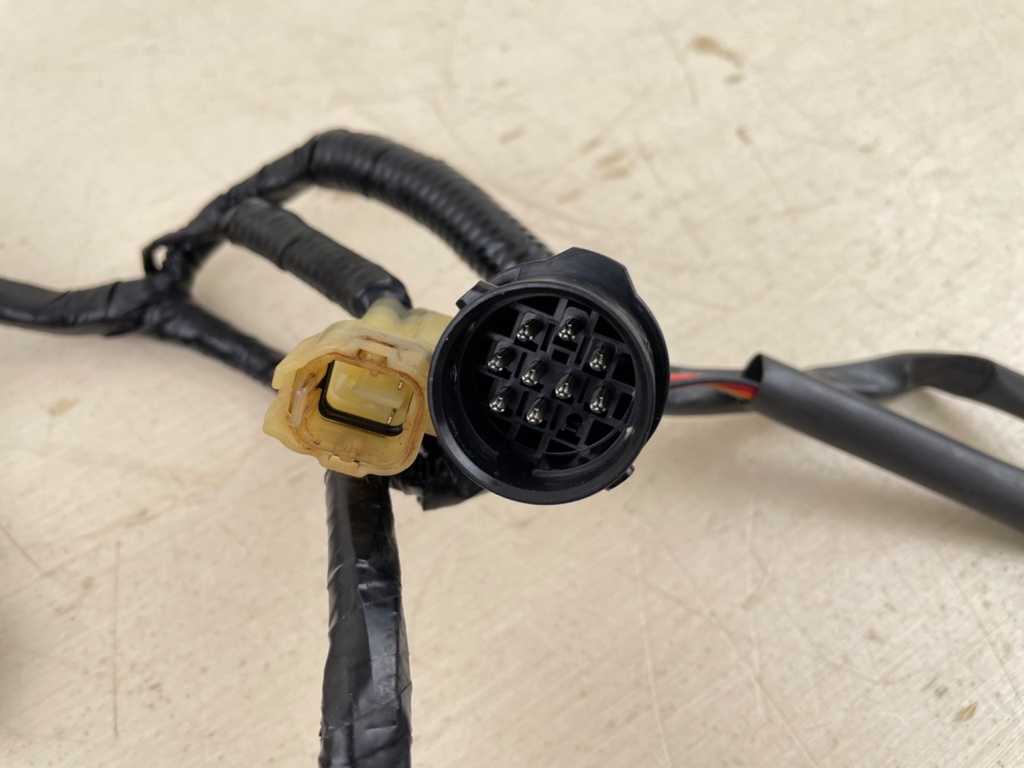 2003 Yamaha 115HP 4 Stroke Engine Wiring Harness 1 & 2 68V-82590-20-00