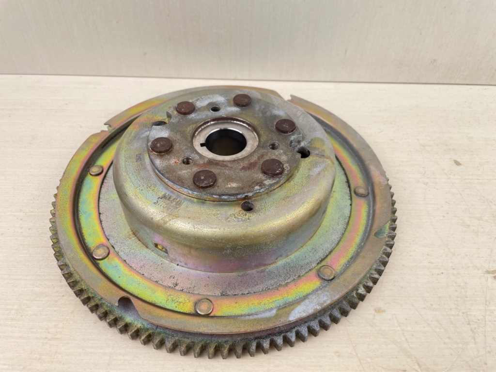 2000-2014 Yamaha 115HP 4 Stroke Outboard Rotor Flywheel 68V-81450-00-00