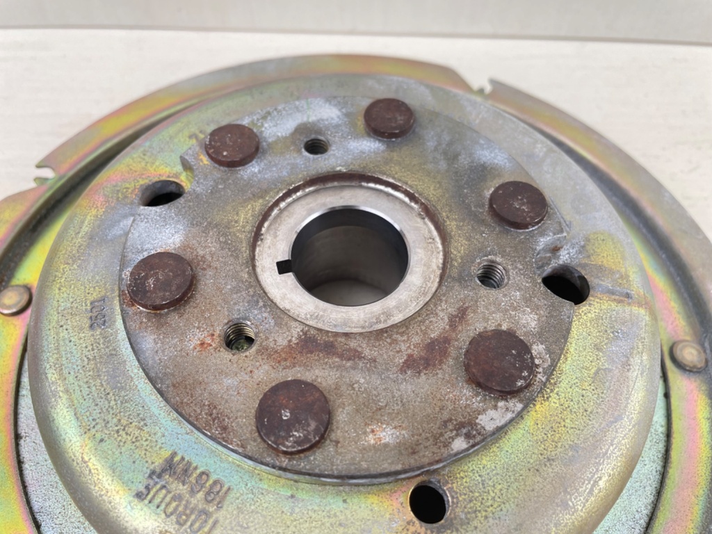 2000-2014 Yamaha 115HP 4 Stroke Outboard Rotor Flywheel 68V-81450-00-00