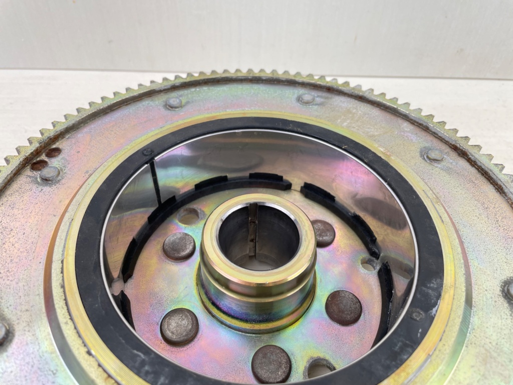 2000-2014 Yamaha 115HP 4 Stroke Outboard Rotor Flywheel 68V-81450-00-00