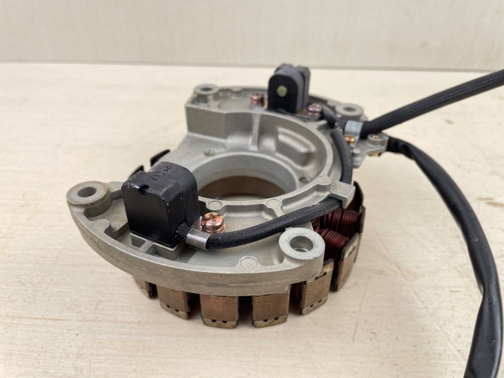 Yamaha 115HP 4 Stroke Outboard Stator Base Coil Pulser Assembly 68V-81460-00-00