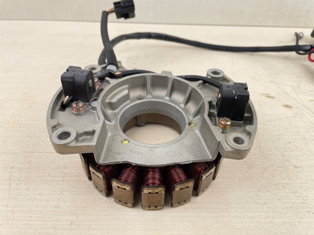 Yamaha 115HP 4 Stroke Outboard Stator Base Coil Pulser Assembly 68V-81460-00-00