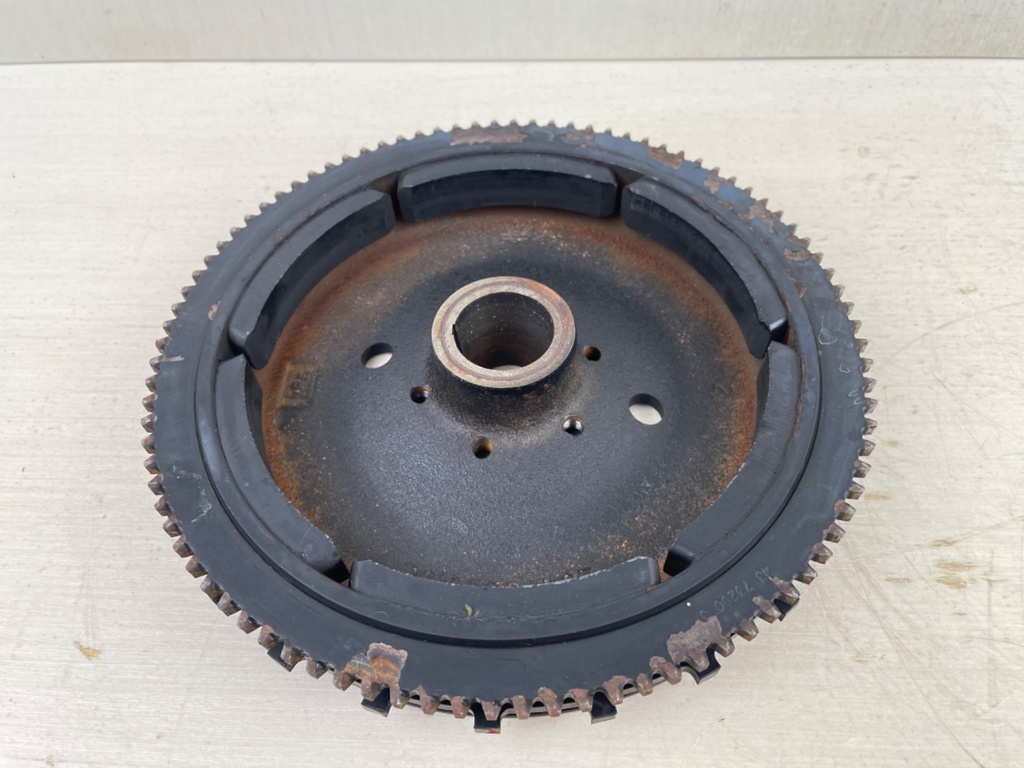 2000 Yamaha 40HP 4 Stroke Outboard Flywheel Rotor Assembly 65W-85550-01-00