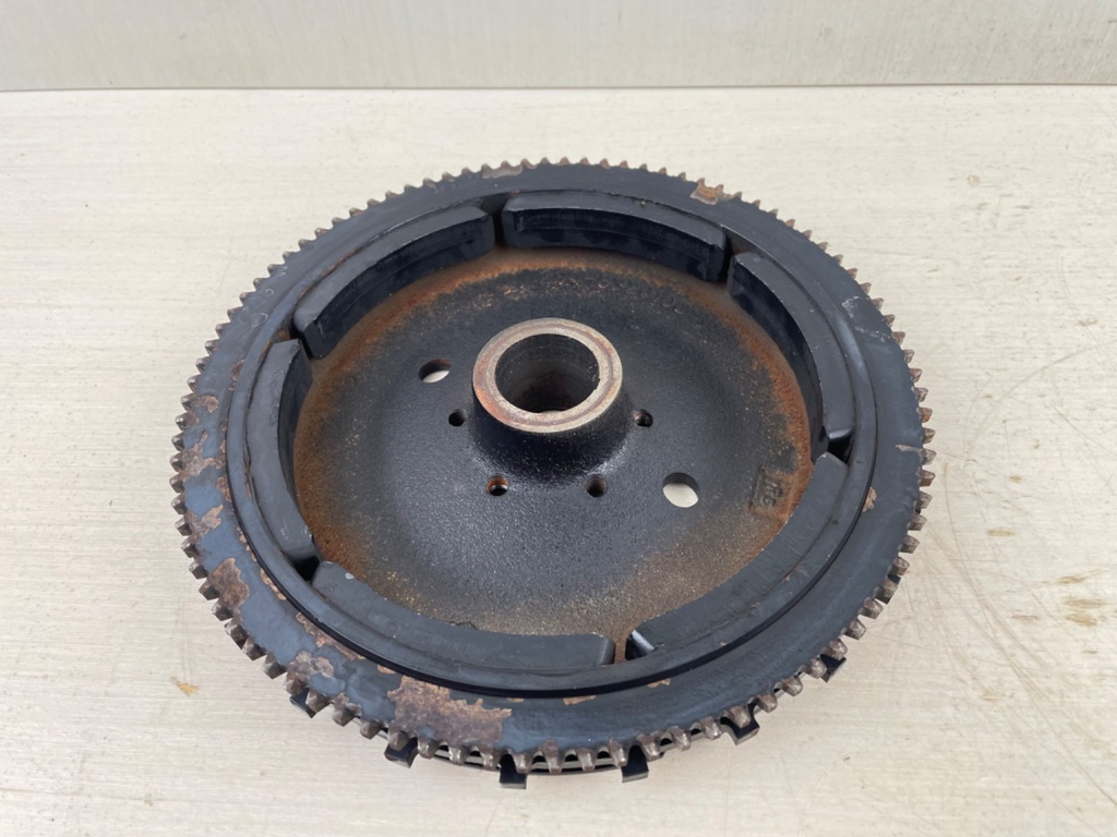 2000 Yamaha 40HP 4 Stroke Outboard Flywheel Rotor Assembly 65W-85550-01-00