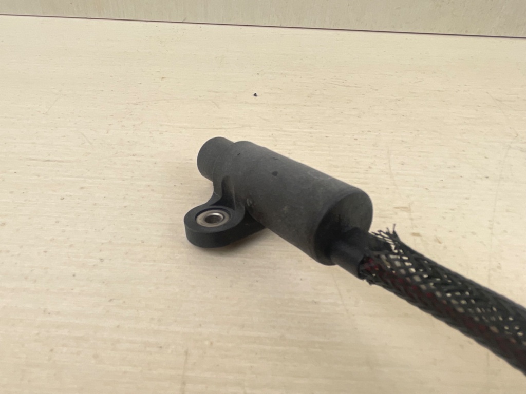 2000 Yamaha 40HP 4 Stroke Outboard Coil Pulser Assembly 65W-85580-00-00