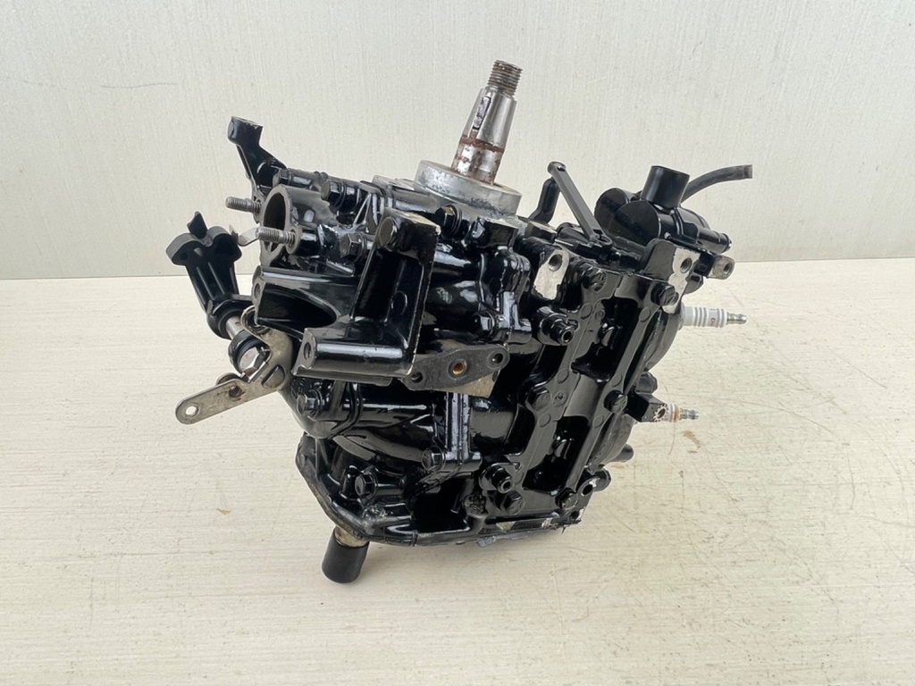 1998 Johnson 9.9 15 HP 2 Stroke Outboard Powerhead Crankcase Assembly