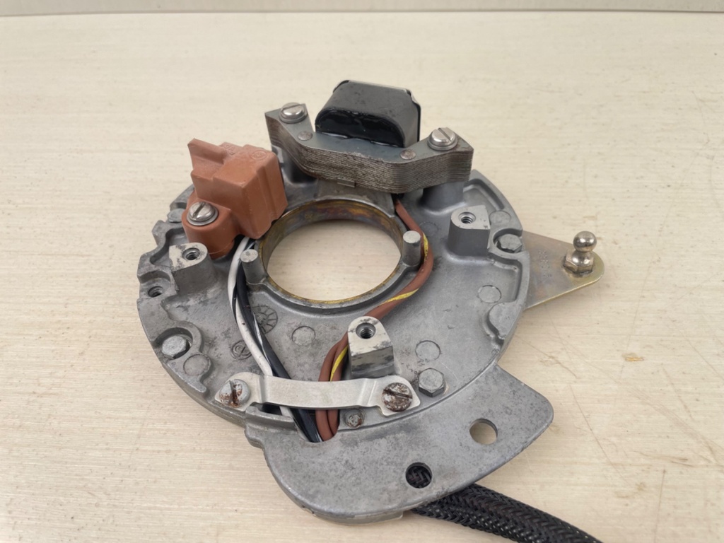 1998 Johnson Evinrude 9.9 10 HP Stator Charge Coil Assembly 0584840