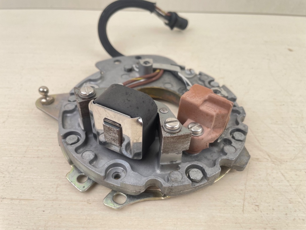 1998 Johnson Evinrude 9.9 10 HP Stator Charge Coil Assembly 0584840