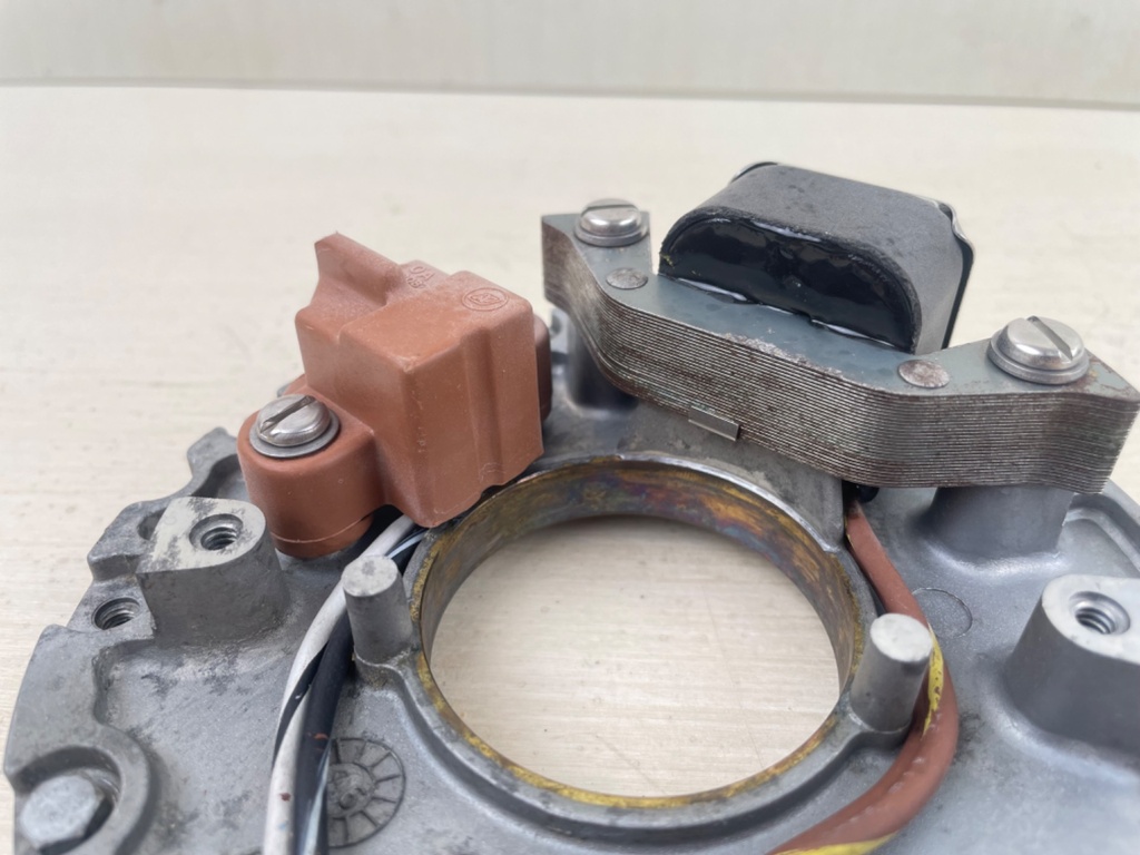 1998 Johnson Evinrude 9.9 10 HP Stator Charge Coil Assembly 0584840