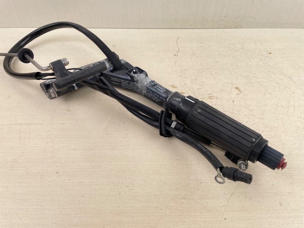 1990 Evinrude Johnson 30HP 2 Stroke Outboard Tiller Handle Setup 0434094