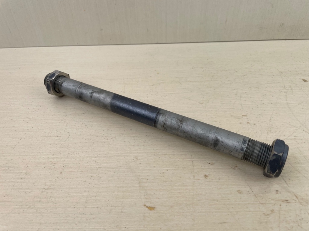 1999 Yamaha 40HP 2 Stroke Outboard Bolt Clamp Bracket Tilt Tube 63D-43131-01-00