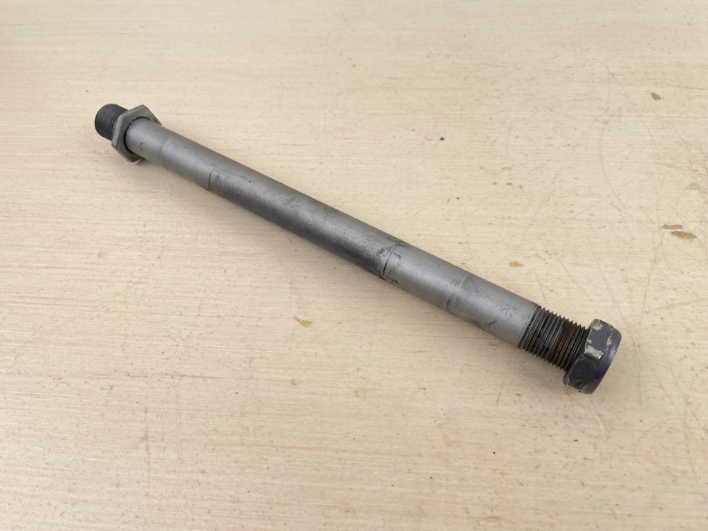 Yamaha 90HP 2 Stroke Outboard Tilt Tube Assembly Clamp Bracket Bolt 688-43131-03-00