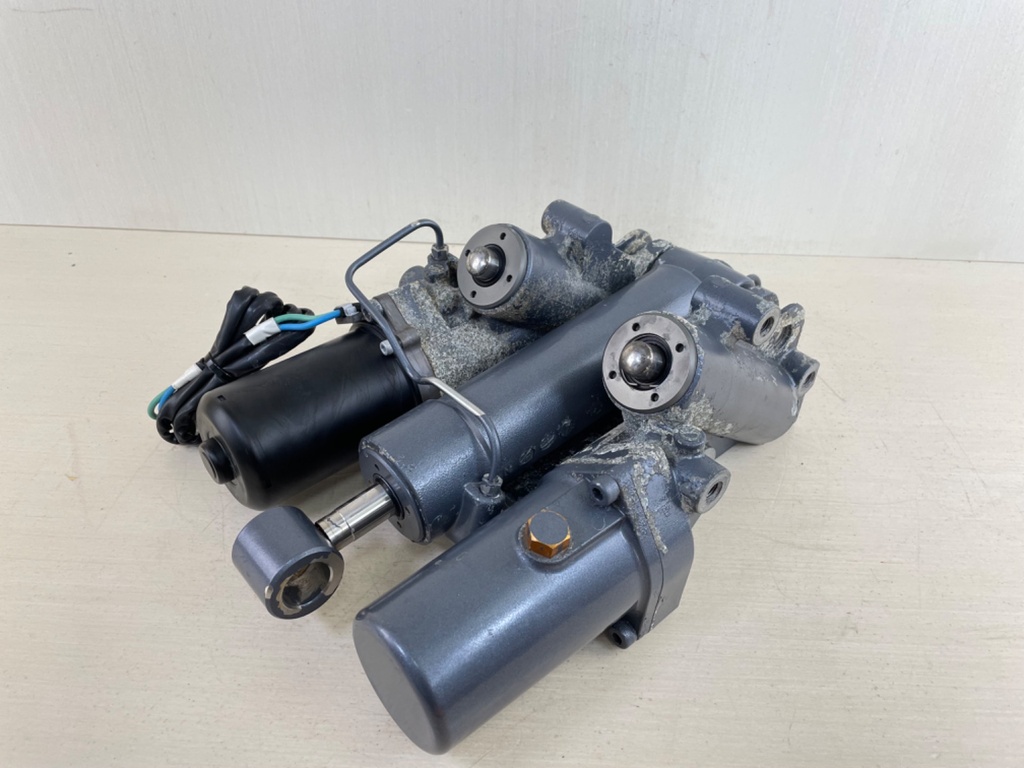02-18 Yamaha 200 225 250 300 HP 4 Stroke Outboard Power Trim Tilt Unit - Used