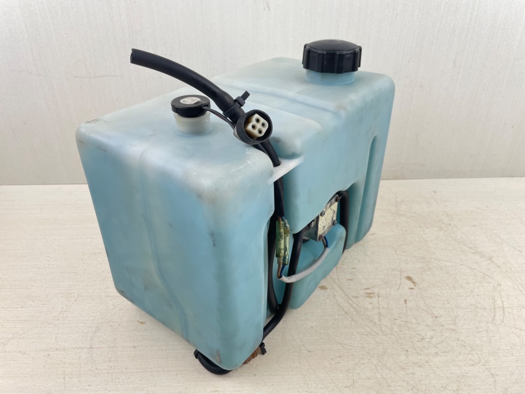Yamaha Outboard 2 Stroke Remote Sub Oil Tank With Pump & Sensor 10.5L