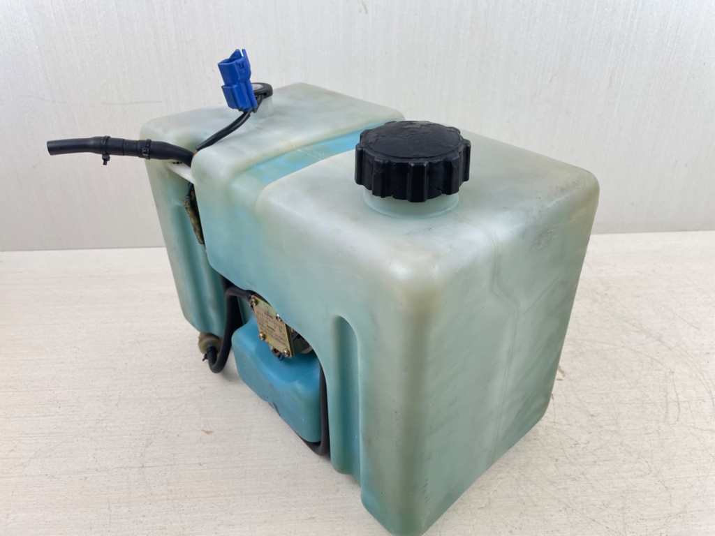 Yamaha Outboard 2 Stroke 10.5L Remote Sub Oil Tank With Pump & Sensor