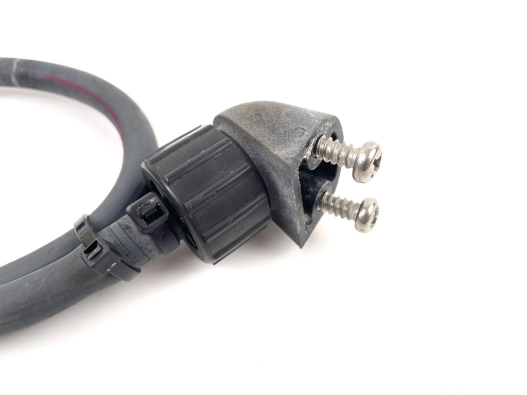 2006 Yamaha 150 HP Fresh Water Flush Port 63P-42541-00-00 OEM