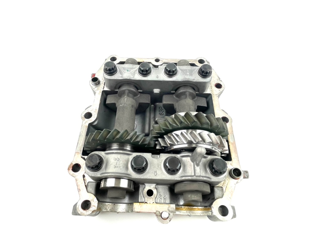 2006 Yamaha 150 HP 4 Stroke Outboard Balancer Assembly 63P-11500-02-00 OEM