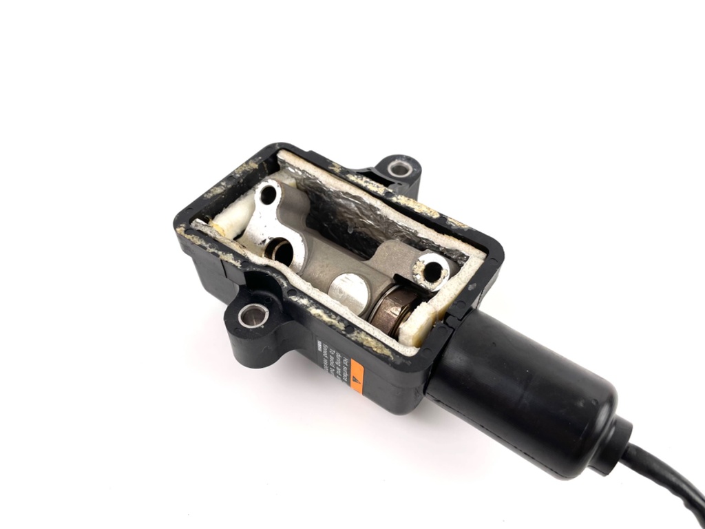 2001 + Yamaha 150 175 200 HP 2 Stroke Outboard O2 Oxygen Sensor 68F-8592A-00-00