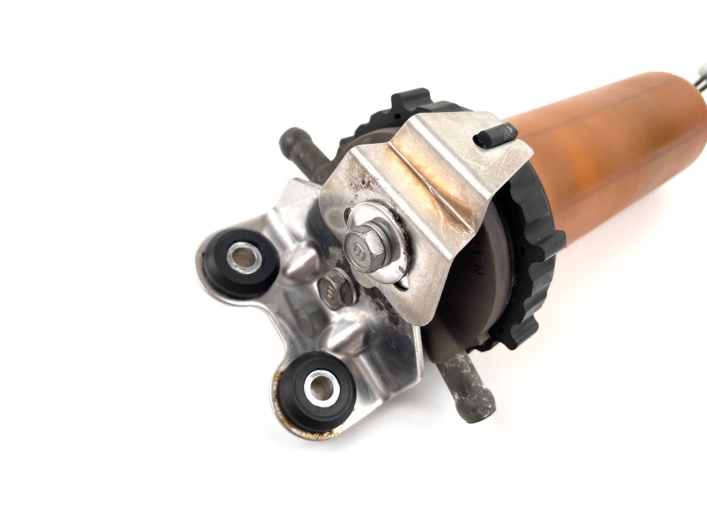 2003 Yamaha 200 HP 2 Stroke Outboard Fuel Filter Assembly 68F-24560-00-00 OEM