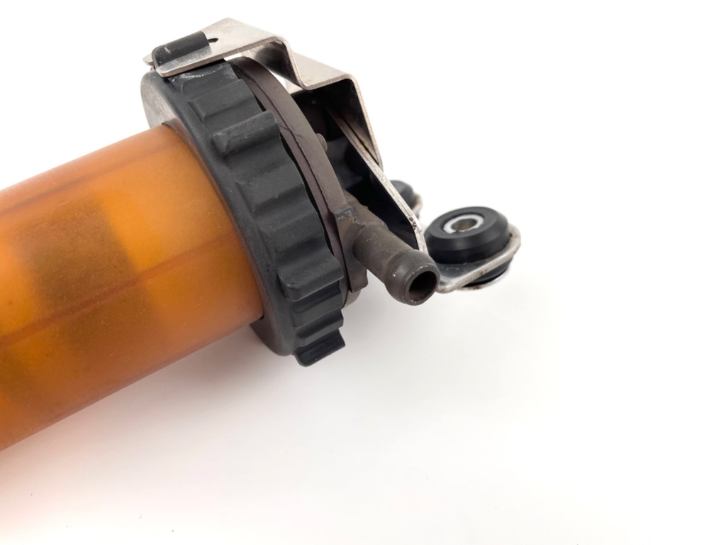 2003 Yamaha 200 HP 2 Stroke Outboard Fuel Filter Assembly 68F-24560-00-00 OEM