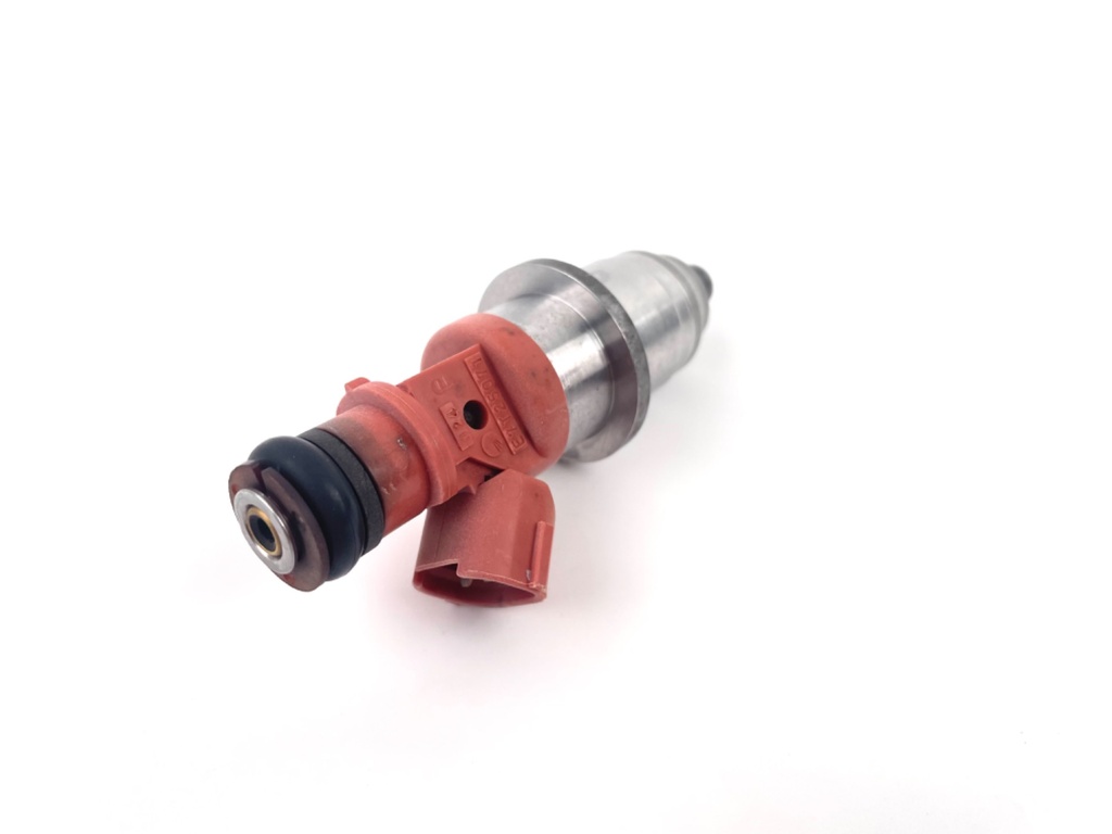 2003 Yamaha 200 HP 2 Stroke HPDI Fuel Injector 68F-13761-00-00 OEM