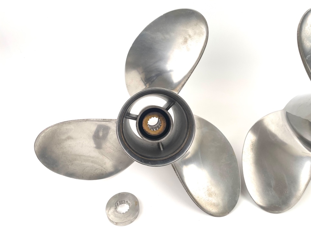 Yamaha 15 1/4" x 19P Stainless Steel Propeller Prop Set Pair 3 Blade