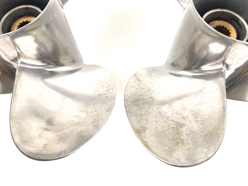 Yamaha 15 1/4" x 19P Stainless Steel Propeller Prop Set Pair 3 Blade