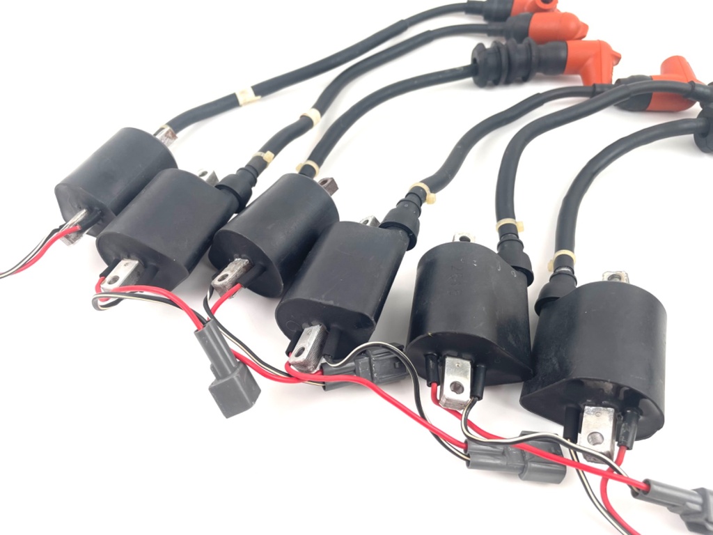 2002 Yamaha 175HP 2 Stroke HPDI Outboard Ignition Coil Assembly Set 68F-82310-11-00