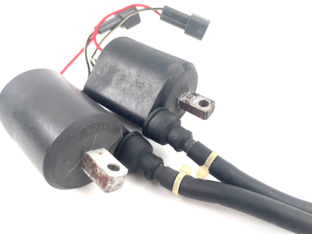 2002 Yamaha 175HP 2 Stroke HPDI Outboard Ignition Coil Assembly Set 68F-82310-11-00