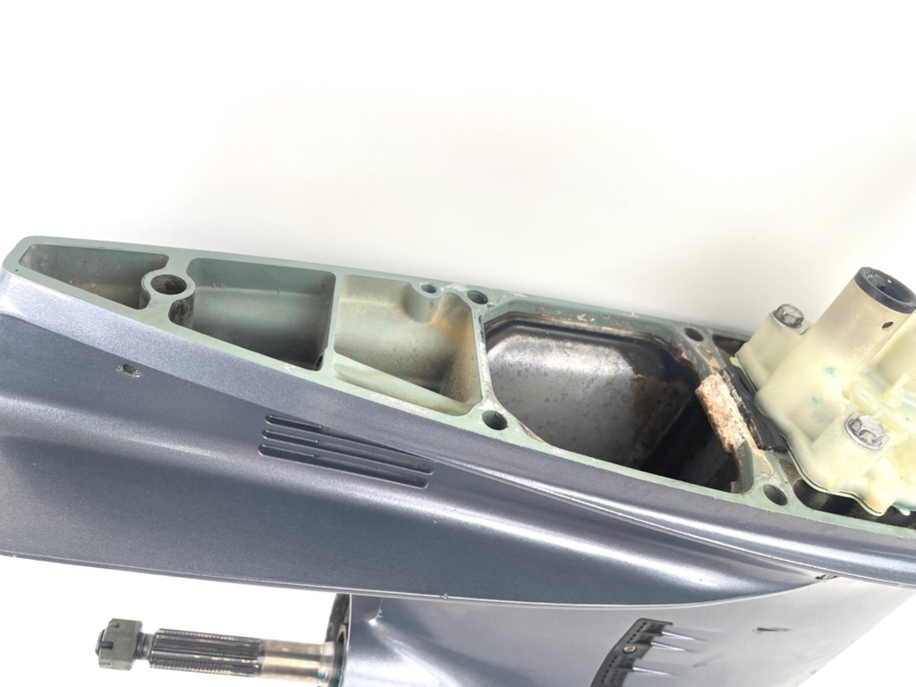 Yamaha 150 175 200 HP 2 Stroke Outboard 25" XL Lower Unit Gear Case Counter