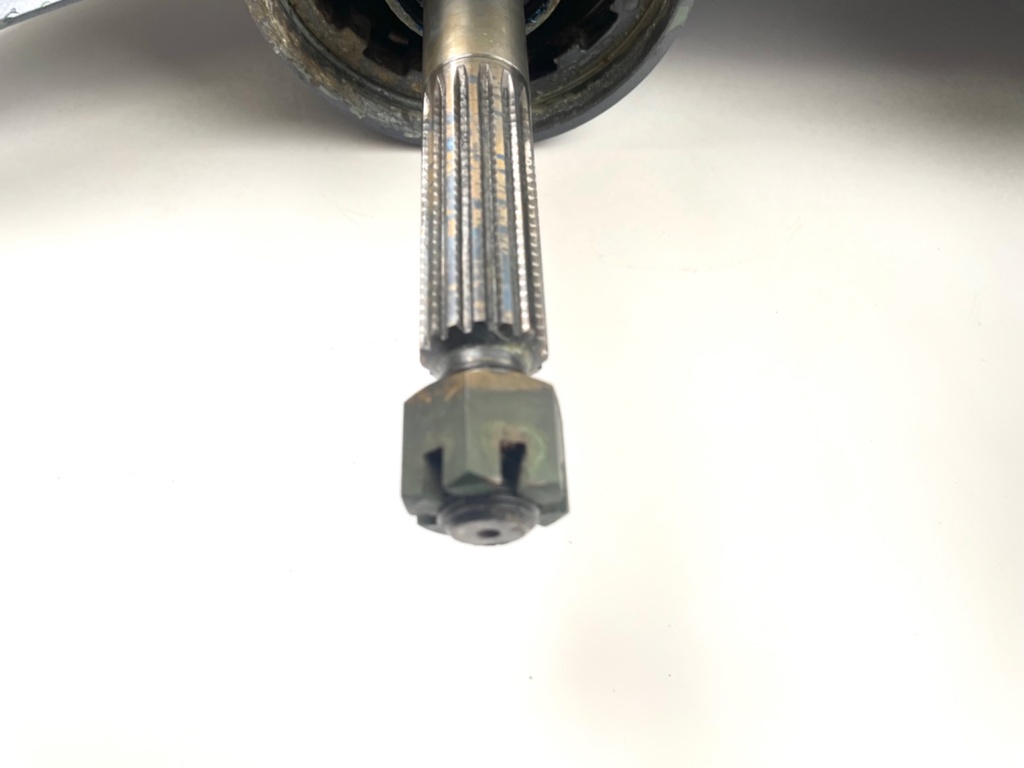 Yamaha 150 175 200 HP 2 Stroke Outboard 25" XL Lower Unit Gear Case Counter