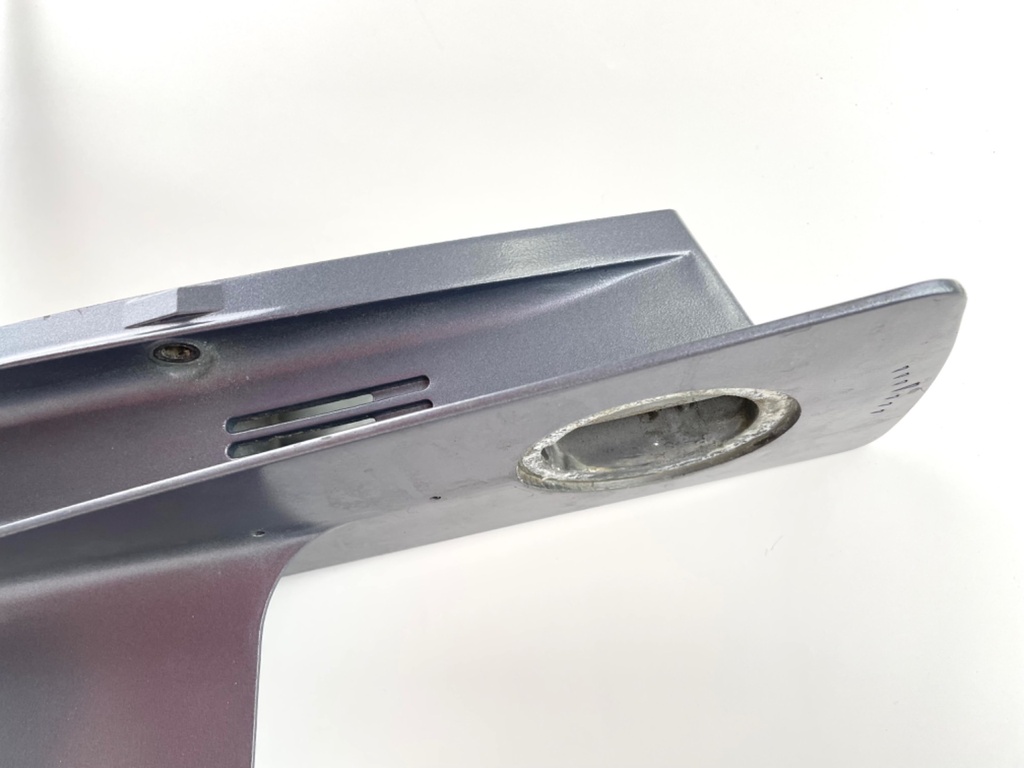 2004 + Yamaha 150HP 4 Stroke 25" Shaft Lower Unit Gear Case 63P-45300-17-8D RH