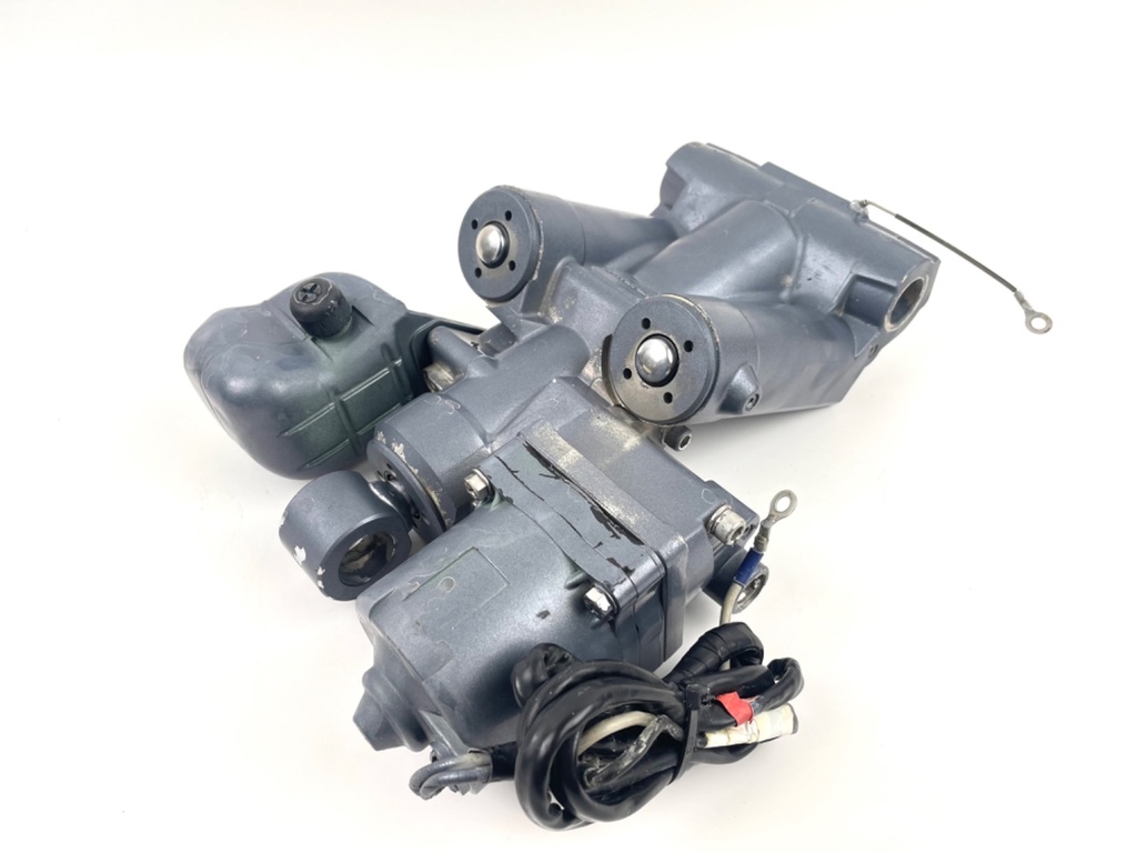 Yamaha 150HP Outboard Engine Power Trim & Tilt Unit Assembly - Tested