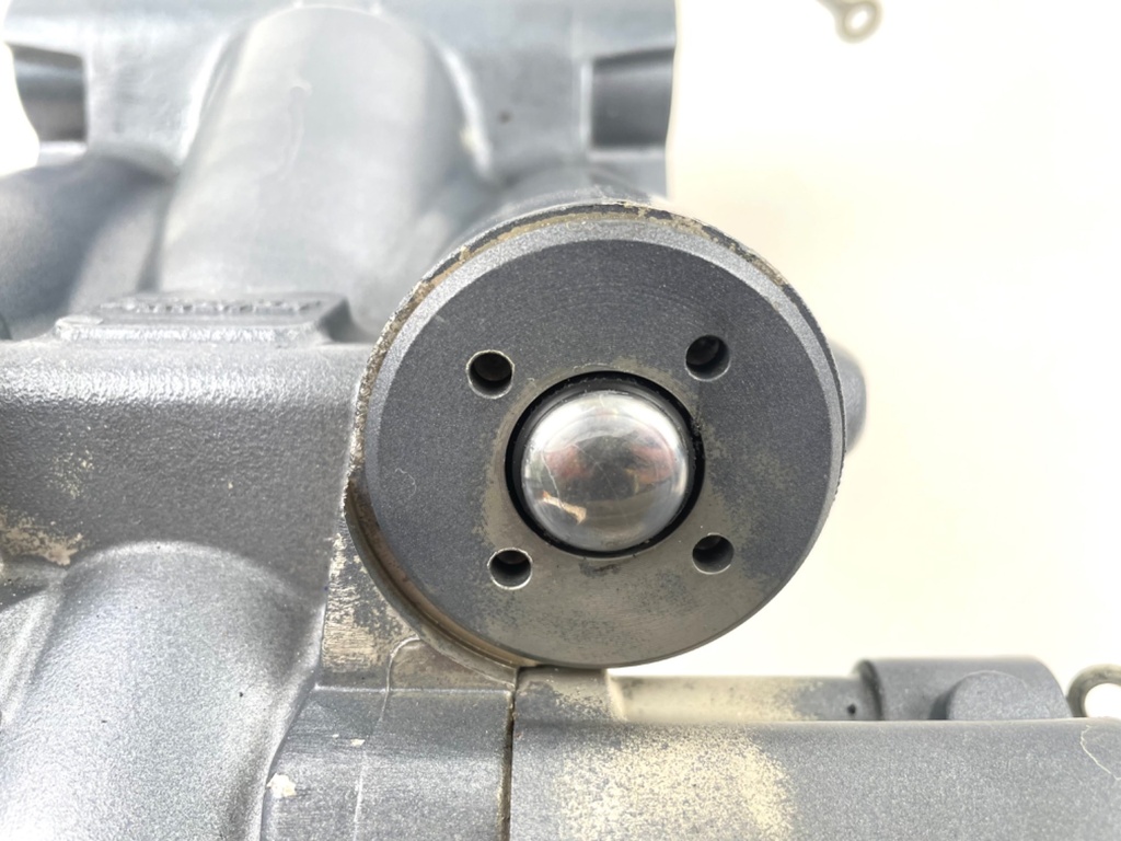 Yamaha 150HP Outboard Engine Power Trim & Tilt Unit Assembly - Tested