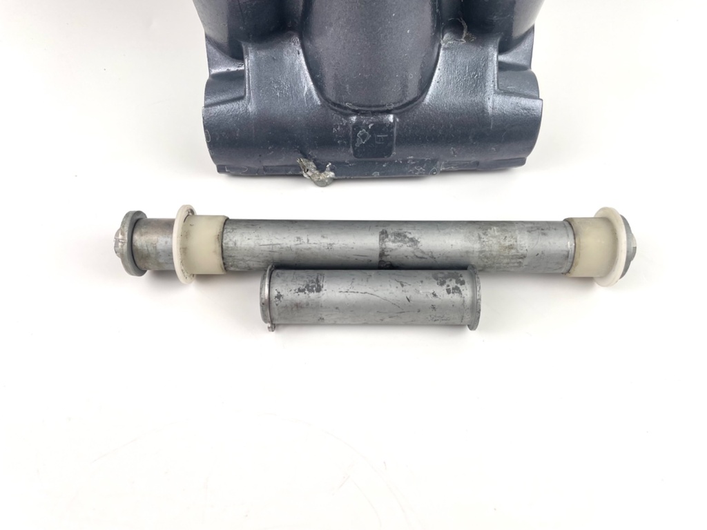 Yamaha 150HP Outboard Engine Power Trim & Tilt Unit Assembly 63P-43800-23-00