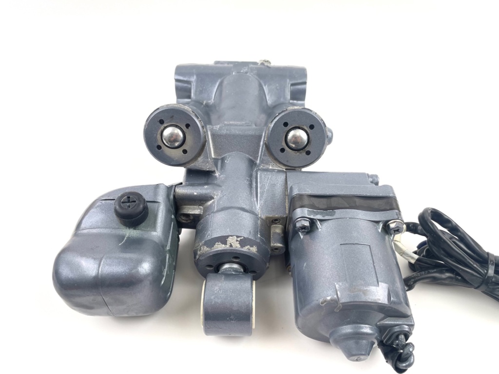 Yamaha 150HP Outboard Engine Power Trim & Tilt Unit Assembly 63P-43800-23-00