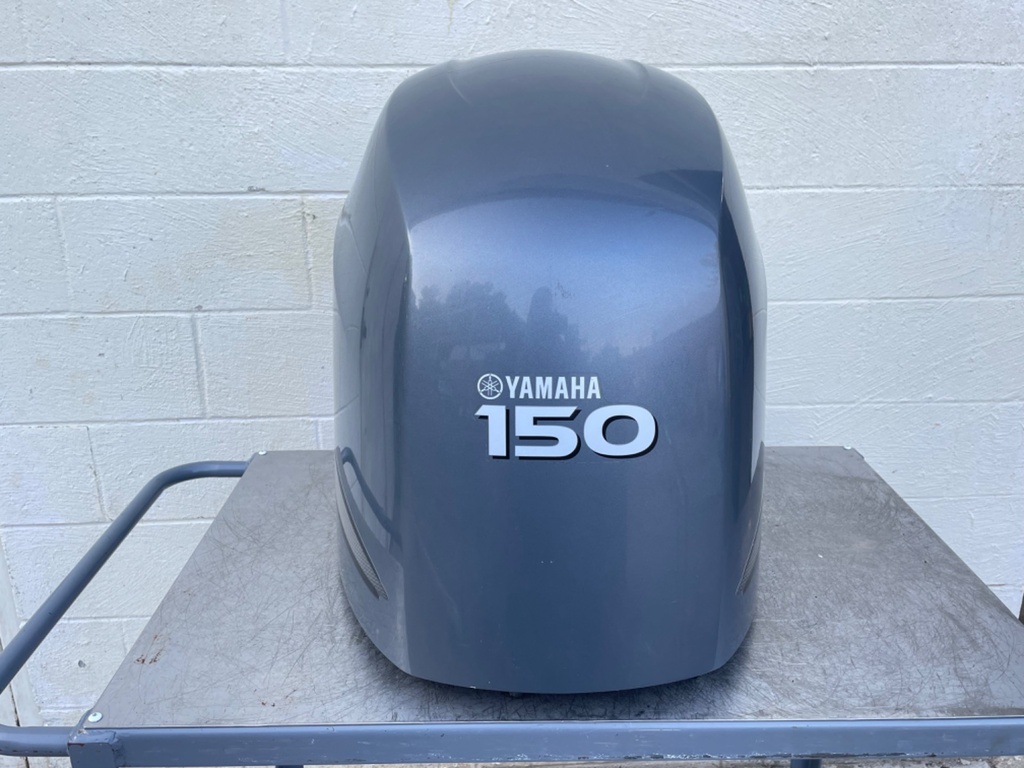 2006 Yamaha 150 HP 4 Stroke Outboard Top Cowling 63P-42610-01-8D OEM