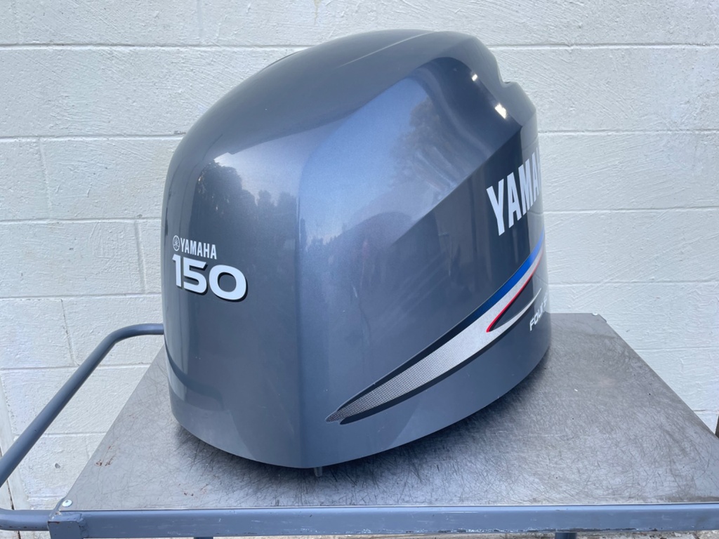 2006 Yamaha 150 HP 4 Stroke Outboard Top Cowling 63P-42610-01-8D OEM