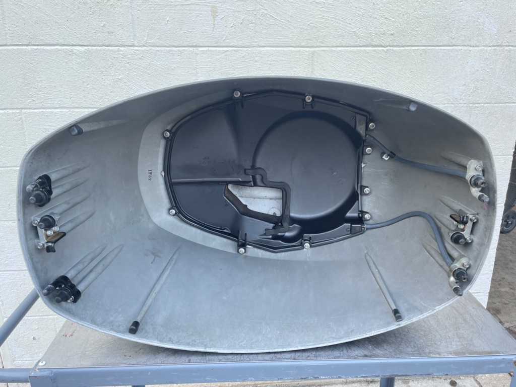 2006 Yamaha 150 HP 4 Stroke Outboard Top Cowling 63P-42610-01-8D OEM