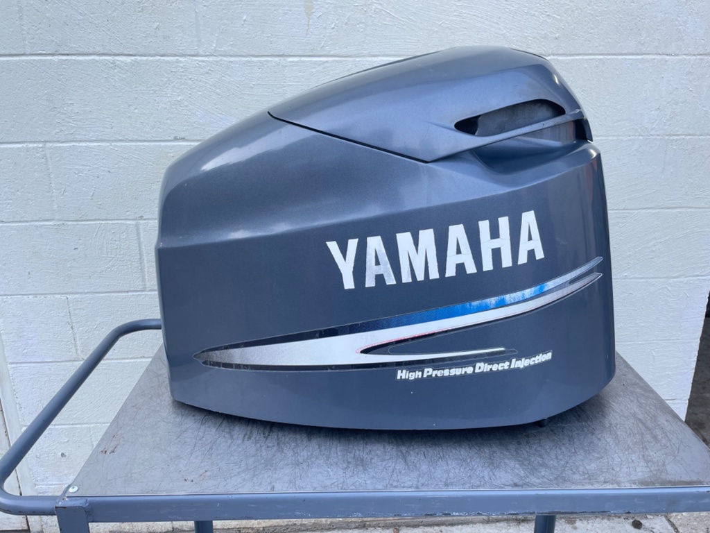 Yamaha 200 HP HPDI Outboard Top Cowling Cover Hood Lid 68F-42610-50-4D 2003