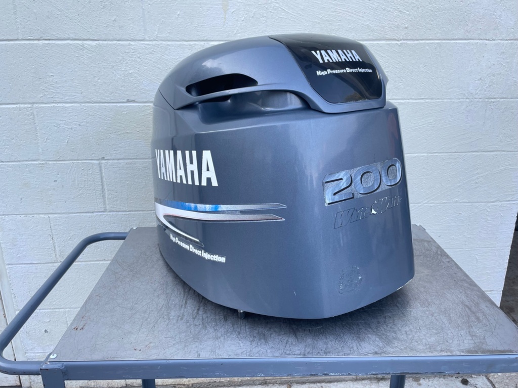 Yamaha 200 HP HPDI Outboard Top Cowling Cover Hood Lid 68F-42610-50-4D 2003