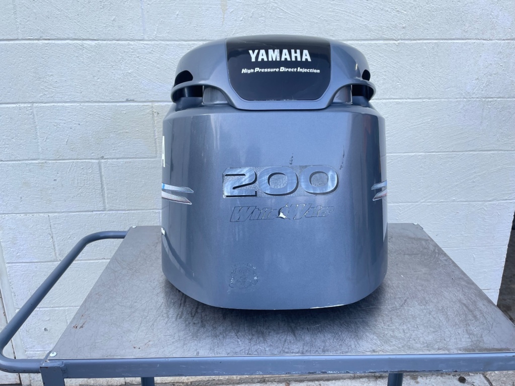 Yamaha 200 HP HPDI Outboard Top Cowling Cover Hood Lid 68F-42610-50-4D 2003