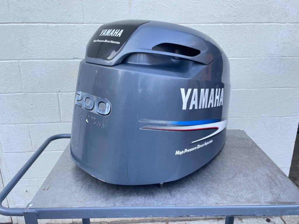 Yamaha 200 HP HPDI Outboard Top Cowling Cover Hood Lid 68F-42610-50-4D 2003