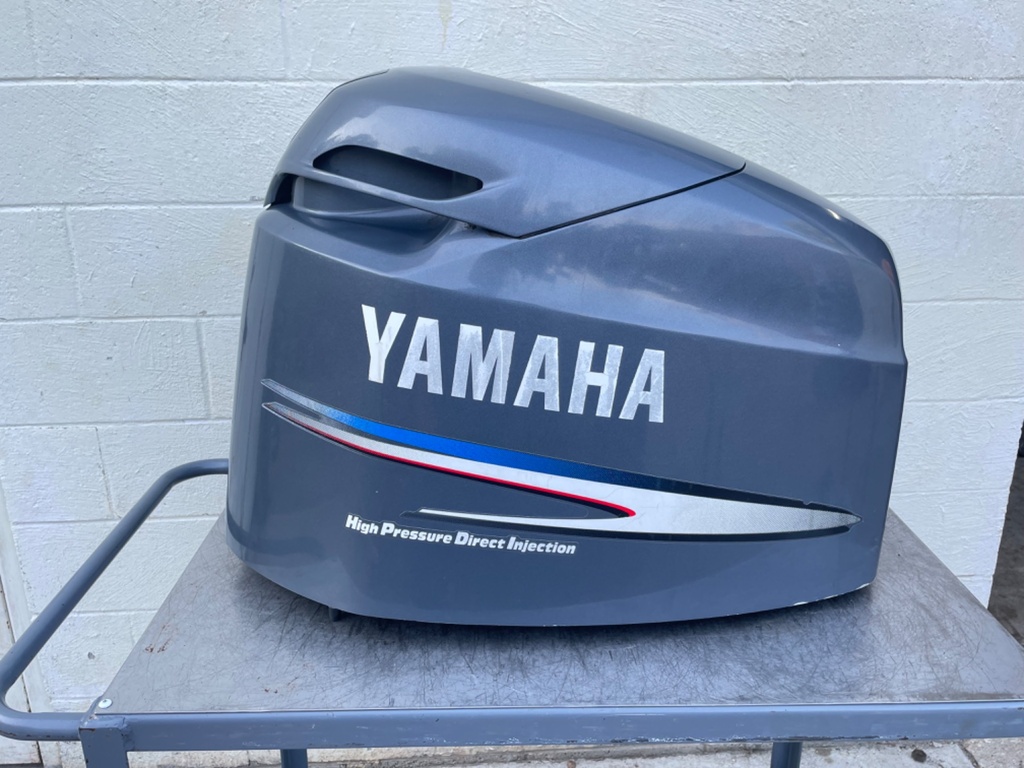 Yamaha 200 HP HPDI Outboard Top Cowling Cover Hood Lid 68F-42610-50-4D 2003