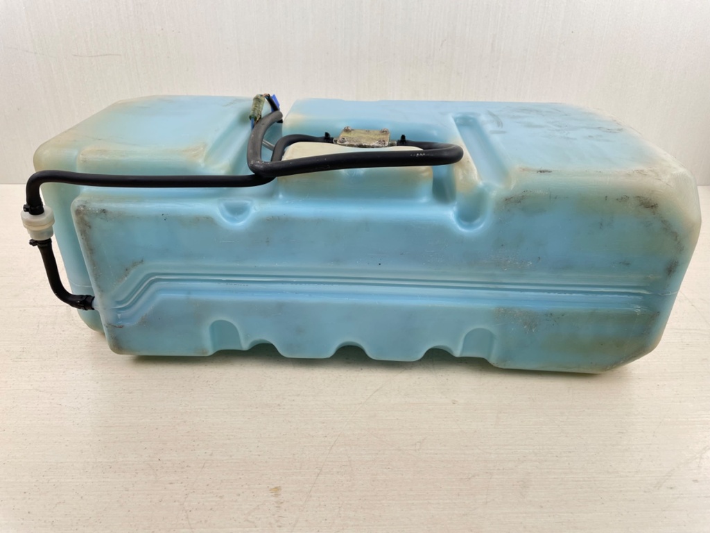 Yamaha Outboard 2 Stroke 5 Gallon Oil Tank Reservoir & Pump 6E5-21733-30-00