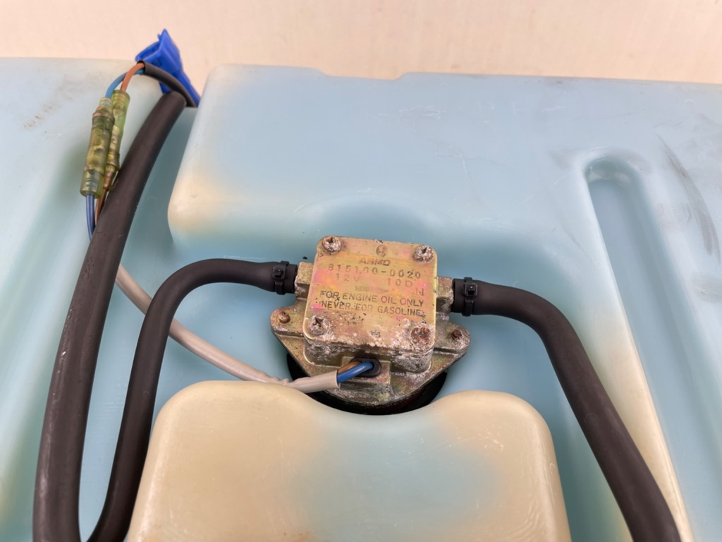 Yamaha Outboard 2 Stroke 5 Gallon Oil Tank Reservoir & Pump 6E5-21733-30-00