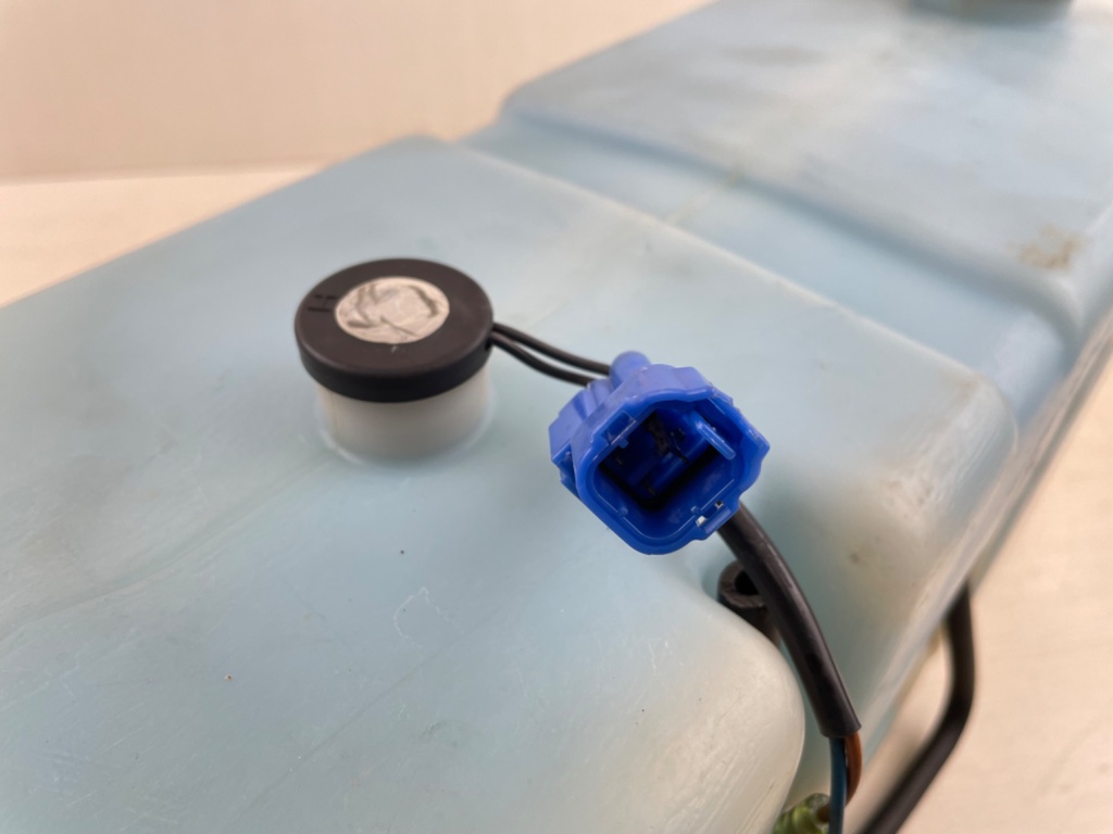 Yamaha Outboard 2 Stroke 5 Gallon Oil Tank Reservoir & Pump 6E5-21733-30-00