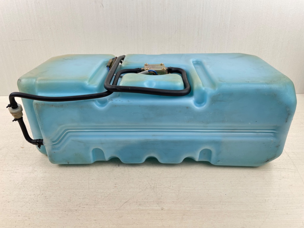 Yamaha Outboard 2 Stroke 5 Gallon Oil Tank Reservoir & Pump 18L 6E5-21733-30-00